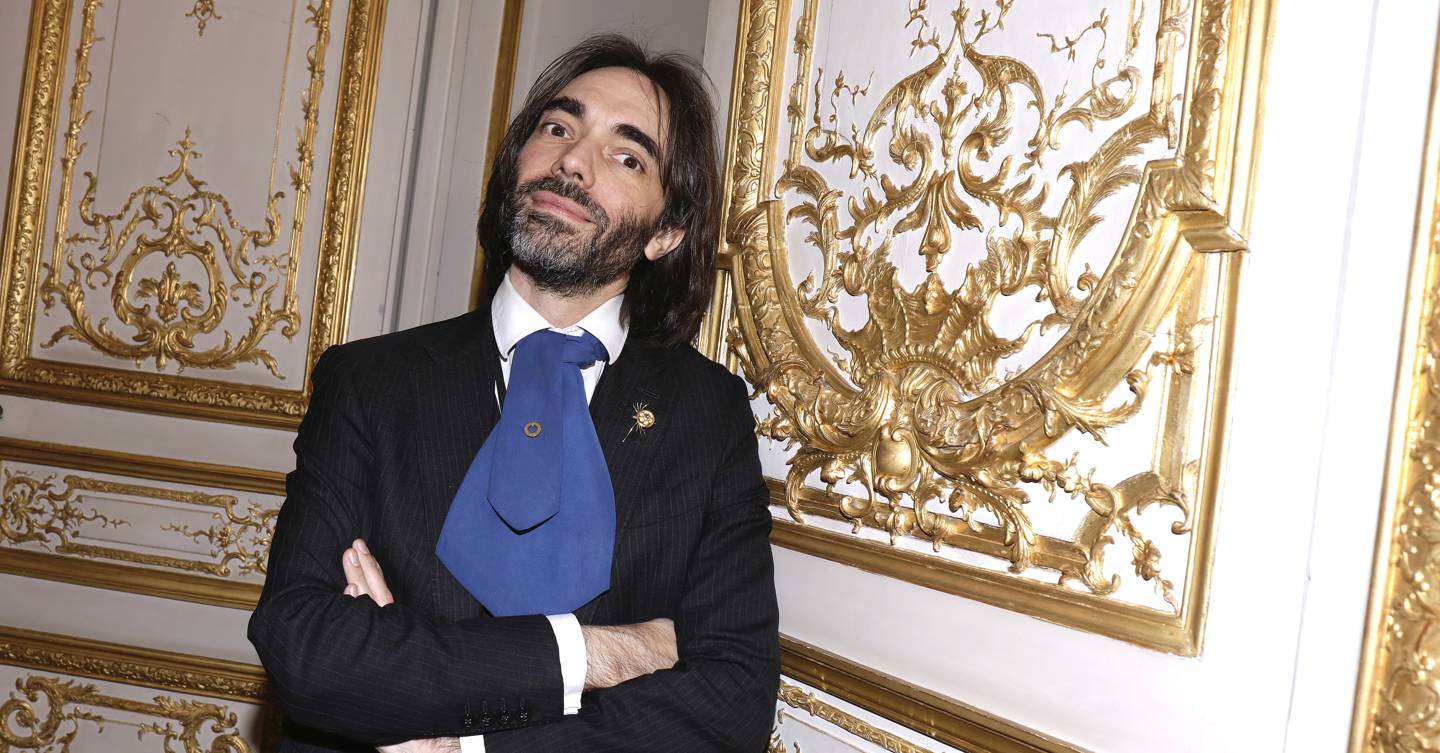 A mathematician wants to upend French politics. Can he win Paris?