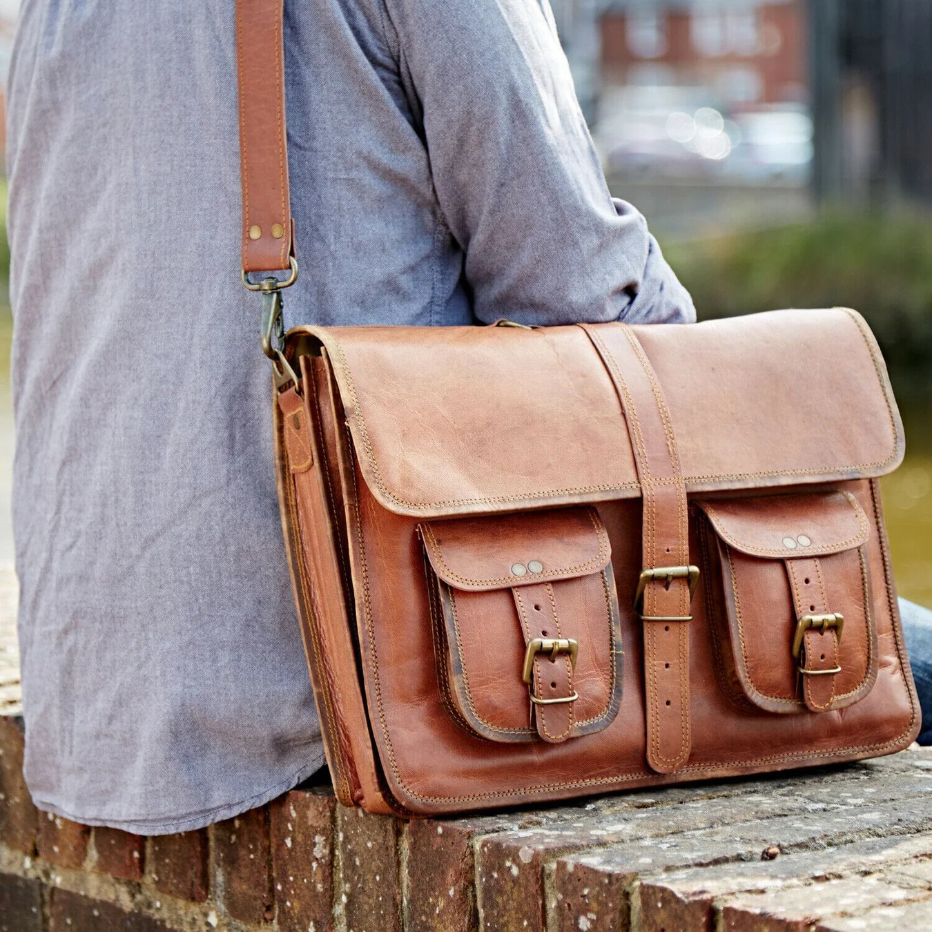 Messenger bags—must-have items for any trendsetter