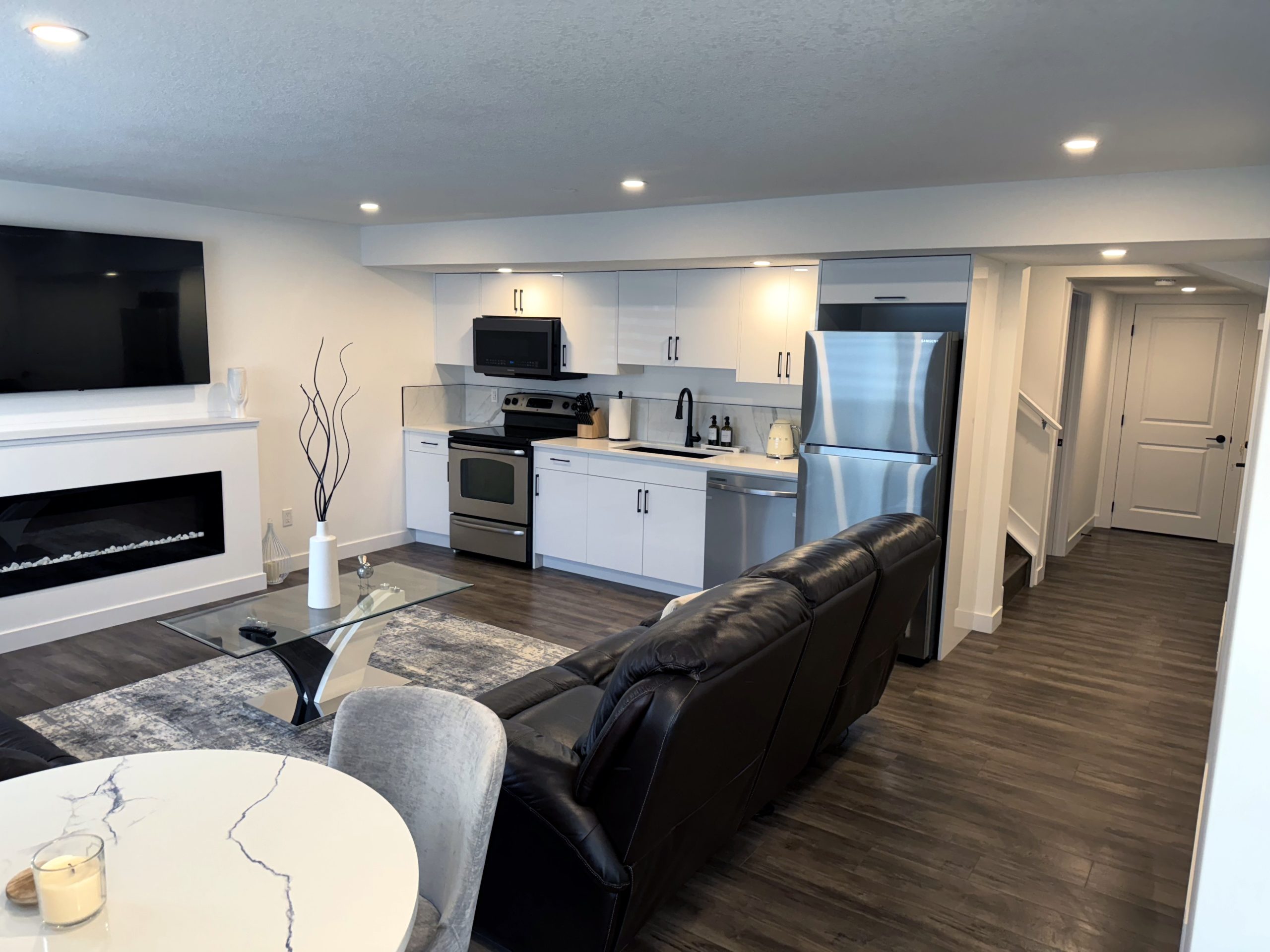 legal basement suite Calgary